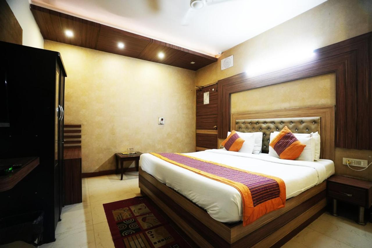 Hotel Classic New Delhi Extérieur photo