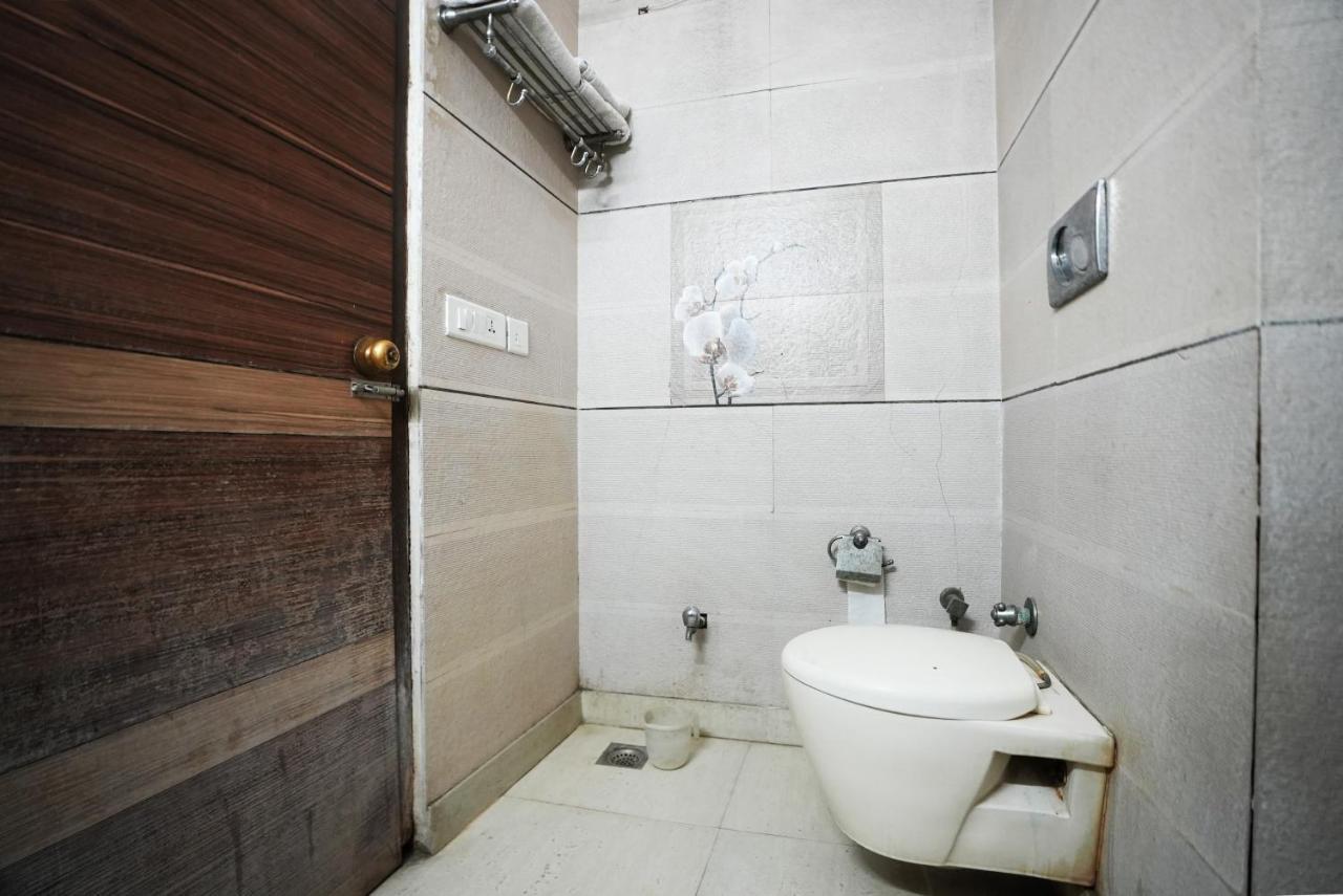 Hotel Classic New Delhi Extérieur photo